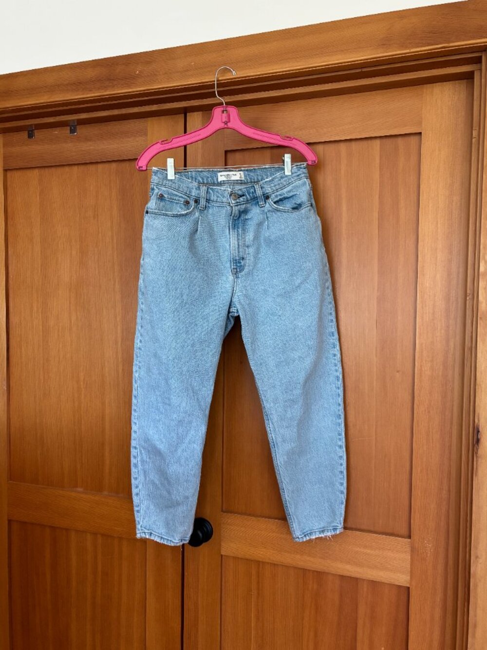 Abercrombie 80's mom high rise jeans